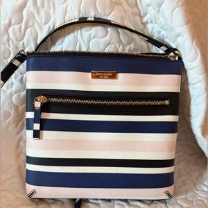 Super cute Kate Spade crossbody bag. like new!